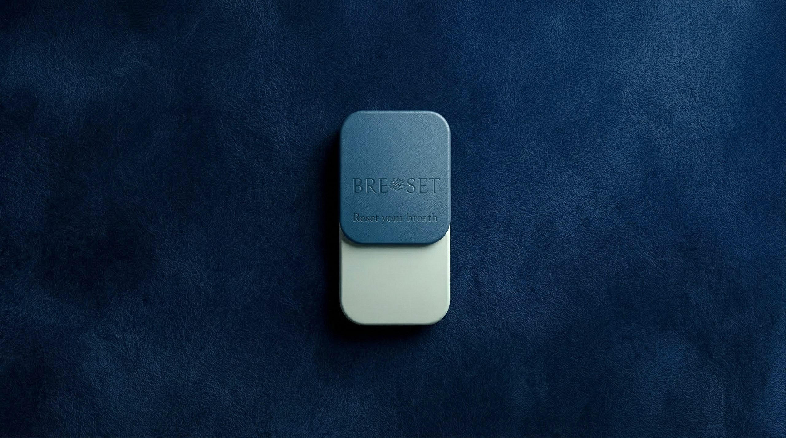 Bre·Set tin — overhead view